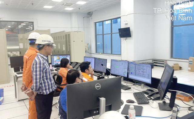 Tổ máy số 2 nhà máy thủy điện hòa bình mở rộng hòa lưới thành công - Ảnh 1. Tổ máy số 2 nhà máy thủy điện hòa bình mở rộng hòa lưới thành công - Ảnh 1.