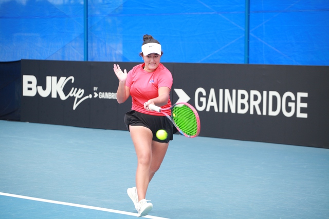 Đội tuyển quần vợt nữ L&agrave;o bất ngờ đoạt v&eacute; thăng hạng Billie Jean King Cup- Ảnh 2.