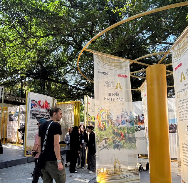 Xuân Bắc, Hồ Ngọc Hà ngồi 'ghế nóng' giải thưởng Hành động vì cộng đồng 2025- Ảnh 3. Xuân Bắc, Hồ Ngọc Hà ngồi 'ghế nóng' giải thưởng Hành động vì cộng đồng 2025- Ảnh 3.