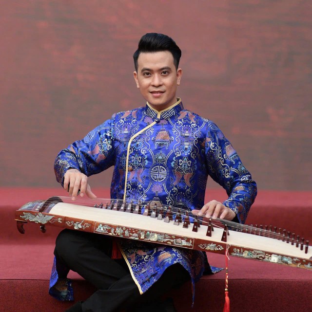 Vỡ mộng ca sĩ, định mệnh đưa Trần Thanh Hùng làm MC phát thanh- Ảnh 1. Vỡ mộng ca sĩ, định mệnh đưa Trần Thanh Hùng làm MC phát thanh- Ảnh 1.