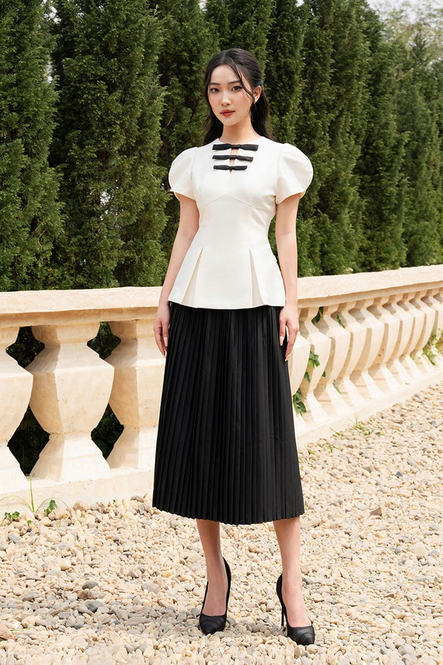 Rạng ngời khí chất với chân váy xếp ly- Ảnh 5. Rạng ngời khí chất với chân váy xếp ly- Ảnh 5.