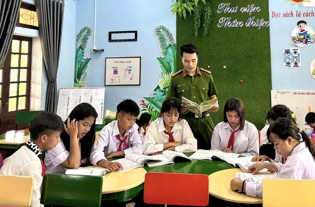 - Ảnh 2. - Ảnh 2.