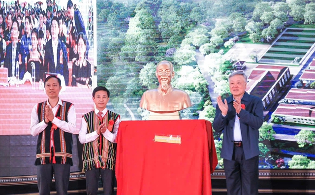 - Ảnh 4. - Ảnh 4.