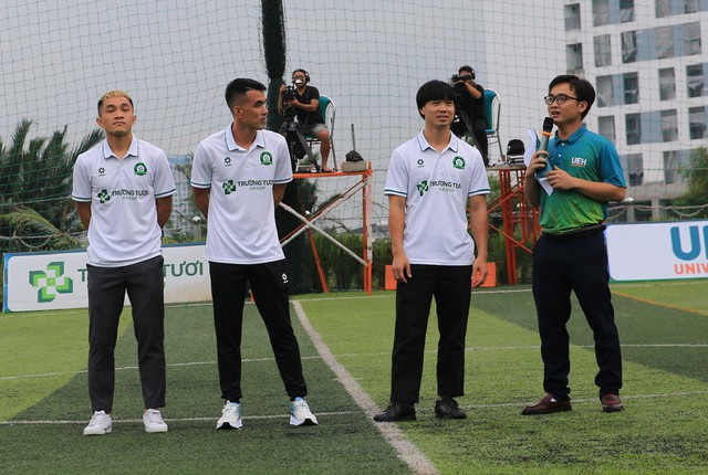 C&ocirc;ng Phượng, Xu&acirc;n Trường v&agrave; Minh Vương lan tỏa cảm x&uacute;c mạnh mẽ ở giải sinh vi&ecirc;n UEH- Ảnh 3.