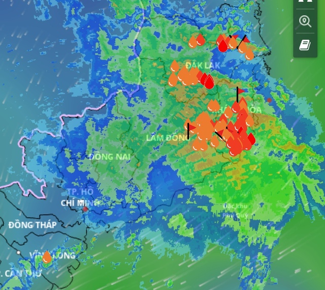 Đêm qua miền Trung mưa rất lớn trên 400 mm, hôm nay TP.HCM có mưa to- Ảnh 4. Đêm qua miền Trung mưa rất lớn trên 400 mm, hôm nay TP.HCM có mưa to- Ảnh 4.