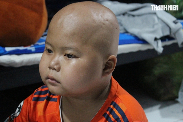 Mẹ nghèo cầu cứu cho con ung thư: Được giúp 46 triệu đồng- Ảnh 2. Mẹ nghèo cầu cứu cho con ung thư: Được giúp 46 triệu đồng- Ảnh 2.