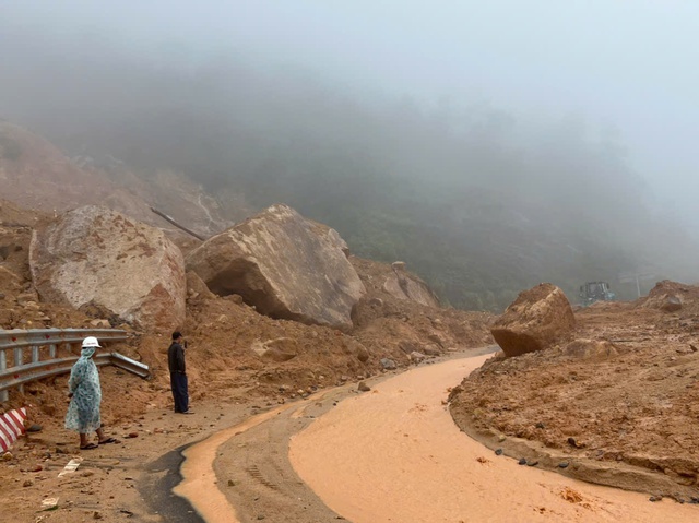 Trung ương hỗ trợ 50 tỉ đồng khắc phục mưa lũ tại khánh hòa - Ảnh 2. Trung ương hỗ trợ 50 tỉ đồng khắc phục mưa lũ tại khánh hòa - Ảnh 2.