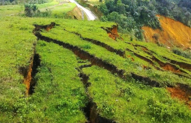 Đà Nẵng: Bộ đội nhận nuôi 2 con của vợ chồng công an viên bị vùi lấp - Ảnh 3. Đà Nẵng: Bộ đội nhận nuôi 2 con của vợ chồng công an viên bị vùi lấp - Ảnh 3.