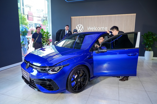 Khai trương đại l&yacute; Volkswagen Kh&aacute;nh Hội theo m&ocirc; h&igrave;nh Urban Store ti&ecirc;u chuẩn to&agrave;n cầu- Ảnh 5.