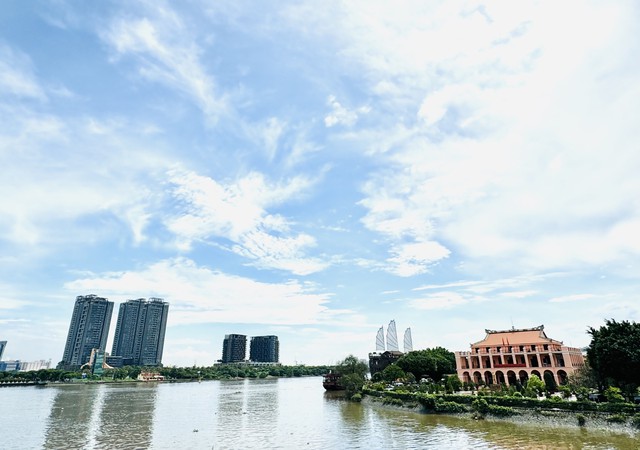 Sài Gòn xưa du ký: Sôi động thương cảng xuất nhập khẩu- Ảnh 2. Sài Gòn xưa du ký: Sôi động thương cảng xuất nhập khẩu- Ảnh 2.