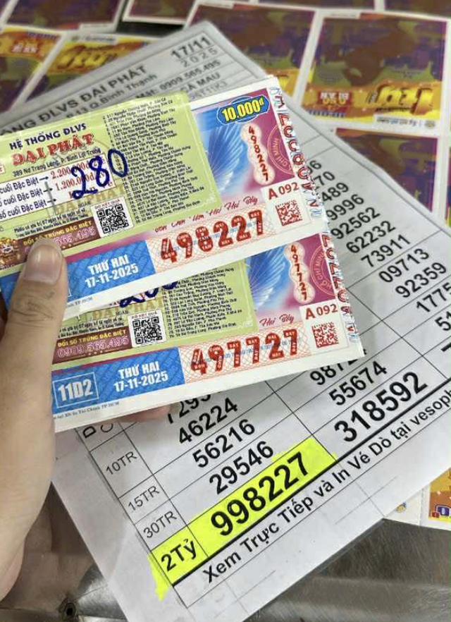 Trúng 1,4 tỉ khi dò xổ số miền Nam ngày 17 tháng 11 tại đại lý TP.HCM - Ảnh 1.