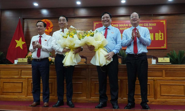 &Ocirc;ng Lữ Quang Ngời l&agrave;m Chủ tịch UBND tỉnh C&agrave; Mau - Ảnh 2.