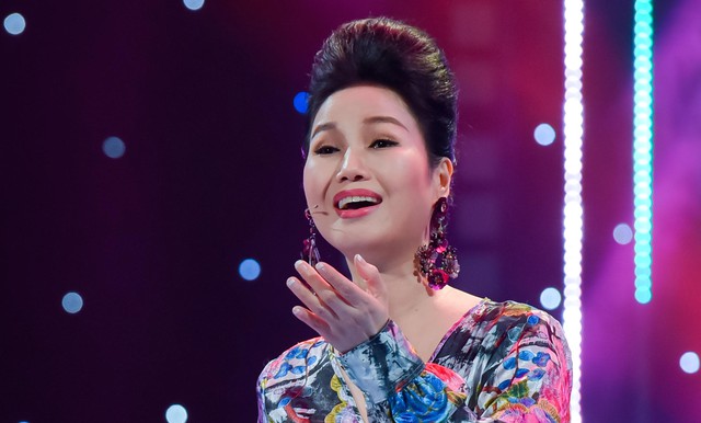 - Ảnh 1. Ca sĩ 'Mưa bụi' sống bình yên tuổi 50, nói lý do con không nối nghiệp - Ảnh 1.