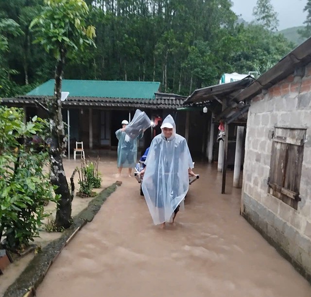 Mưa lớn lại gây ngập nhiều khu vực ở Quảng Trị- Ảnh 1. Mưa lớn lại gây ngập nhiều khu vực ở Quảng Trị- Ảnh 1.