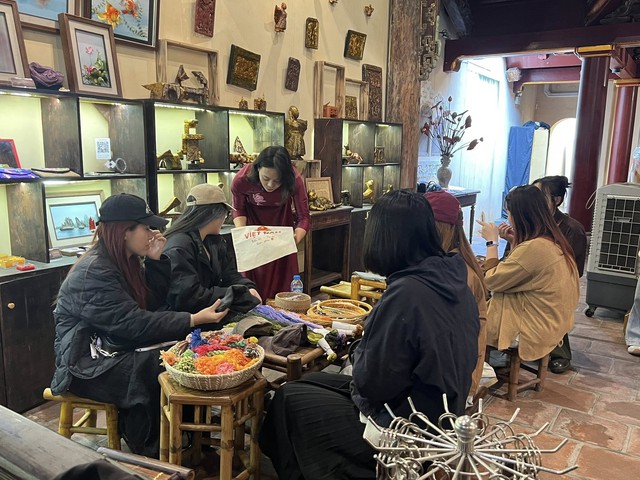 'Phố H&agrave;ng' H&agrave; Nội - linh hồn thủ c&ocirc;ng giữa nhịp sống hiện đại- Ảnh 4.