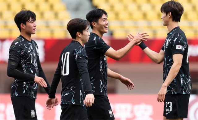 Báo chí Trung Quốc khen ngợi U.23 Việt Nam, truyền thông Hàn Quốc lại thở phào vì…- Ảnh 2. Báo chí Trung Quốc khen ngợi U.23 Việt Nam, truyền thông Hàn Quốc lại thở phào vì…- Ảnh 2.