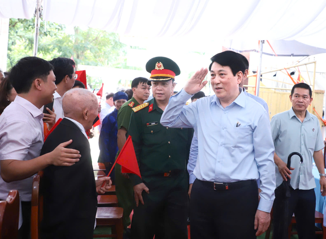 Chủ tịch nước: 'Cần suy nghĩ làm sao thích ứng với biến đổi của khí hậu' - Ảnh 1.