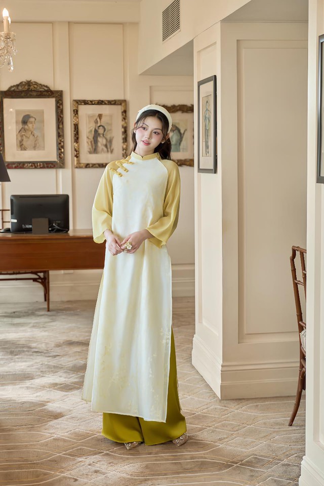 Giữa muôn phong cách, áo dài vẫn giữ riêng một vị thế kiêu sa Giữa muôn phong cách, áo dài vẫn giữ riêng một vị thế kiêu sa- Ảnh 2.