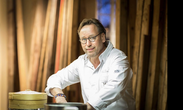 Vì sao hàng chục đầu bếp đạt sao Michelin trên thế giới hẹn nhau về Việt Nam?- Ảnh 2. Vì sao hàng chục đầu bếp đạt sao Michelin trên thế giới hẹn nhau về Việt Nam?- Ảnh 2.