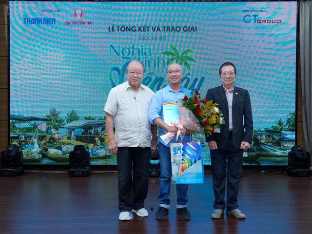 Tin tức đặc biệt tr&ecirc;n b&aacute;o in Thanh Ni&ecirc;n 19.11.2025 - Ảnh 2.