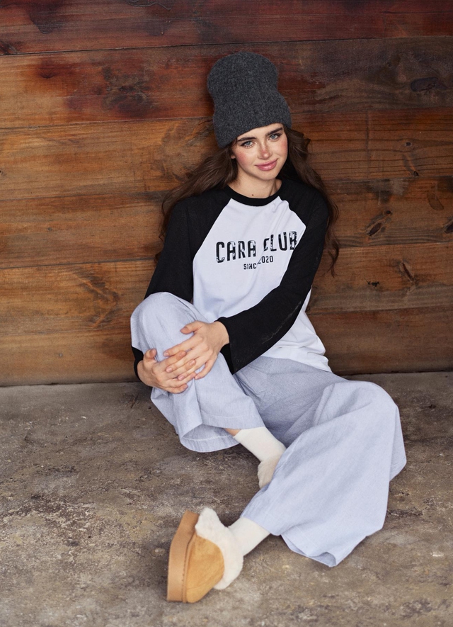 Quần thể thao, quần ống rộng, khi sự thoải mái chạm đến đỉnh cao phong cách Quần thể thao, quần vải ống rộng, điểm chạm của sự thoải mái nhưng sang chảnh - Ảnh 3.