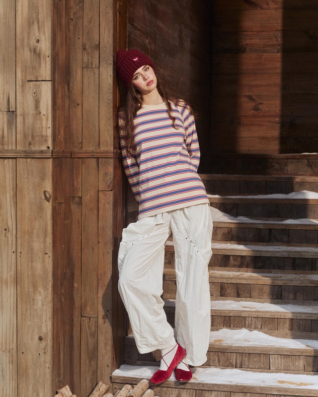 Quần thể thao, quần ống rộng, khi sự thoải mái chạm đến đỉnh cao phong cách Quần thể thao, quần vải ống rộng, điểm chạm của sự thoải mái nhưng sang chảnh - Ảnh 2.