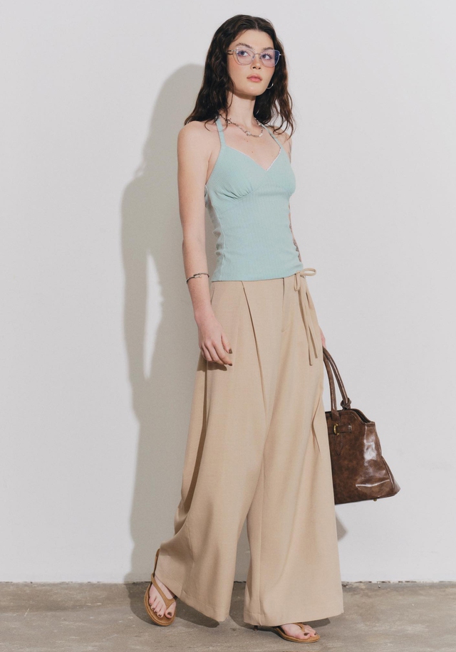 Quần thể thao, quần ống rộng, khi sự thoải mái chạm đến đỉnh cao phong cách Quần thể thao, quần vải ống rộng, điểm chạm của sự thoải mái nhưng sang chảnh - Ảnh 5.