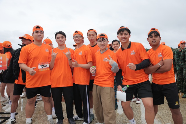 5.000 VĐV vượt mưa lạnh chinh phục giải marathon Li&ecirc;n Minh Group mở rộng 2025- Ảnh 2.