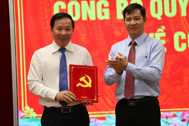 Ông Nguyễn Văn Út giữ chức Chủ tịch UBND tỉnh Đồng Nai nhiệm kỳ 2025 - 2030- Ảnh 1. Ông Nguyễn Văn Út giữ chức Chủ tịch UBND tỉnh Đồng Nai nhiệm kỳ 2025 - 2030- Ảnh 1.