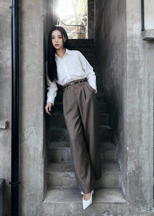 Quần thể thao, quần ống rộng, khi sự thoải mái chạm đến đỉnh cao phong cách Quần thể thao, quần vải ống rộng, điểm chạm của sự thoải mái nhưng sang chảnh - Ảnh 8.