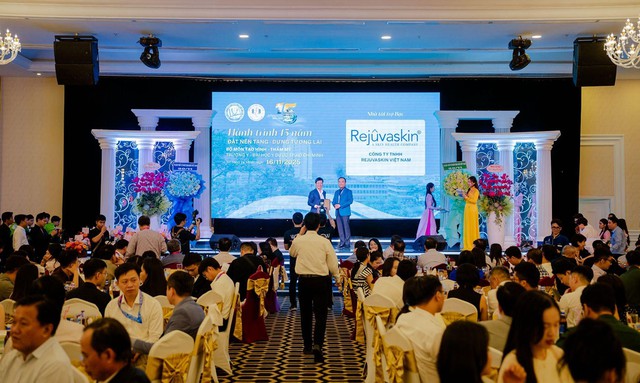 Rejuvaskin Việt Nam dự kỷ niệm 15 năm bộ môn Tạo hình Thẩm mỹ ĐHYD TP.HCM- Ảnh 1.