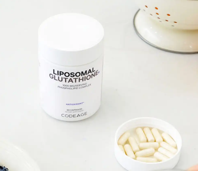 Glutathione l&agrave; g&igrave;? C&oacute; thật sự mang lại hiệu quả l&agrave;m trắng da kh&ocirc;ng m&agrave; hot vậy? - Ảnh 4.