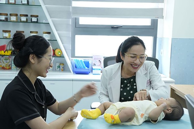 6 lưu ý sức khỏe quan trọng từ bác sĩ nhi dành cho bé sinh non- Ảnh 2. 6 lưu ý sức khỏe quan trọng từ bác sĩ nhi dành cho bé sinh non- Ảnh 2.