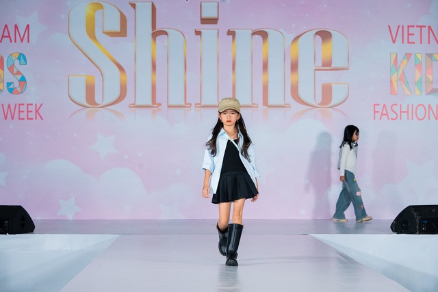 Vietnam Kids Fashion Week mùa 8 - nơi các tài năng nhí tỏa sáng Vietnam Kids Fashion Week mùa 8 - nơi các tài năng nhí tỏa sáng- Ảnh 4.