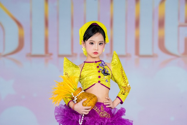 Vietnam Kids Fashion Week mùa 8 - nơi các tài năng nhí tỏa sáng Vietnam Kids Fashion Week mùa 8 - nơi các tài năng nhí tỏa sáng- Ảnh 8.