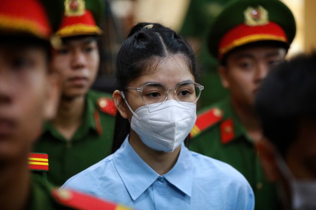 Áp giải hoa hậu Thùy Tiên, Hằng du mục đến tòa xét xử - Ảnh 3.