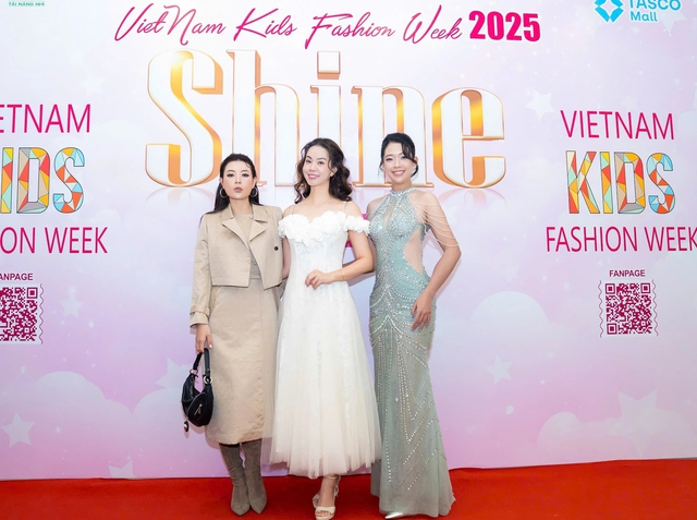 Vietnam Kids Fashion Week mùa 8 - nơi các tài năng nhí tỏa sáng Vietnam Kids Fashion Week mùa 8 - nơi các tài năng nhí tỏa sáng- Ảnh 6.