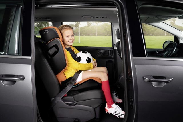 Bắt buộc lắp ghế trẻ em trên ô tô: Vì sao vẫn còn nhiều tranh cãi? - Ảnh 3.