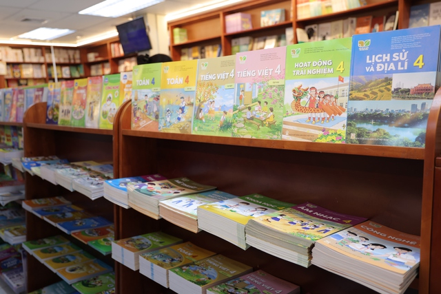 - Ảnh 3. - Ảnh 3.