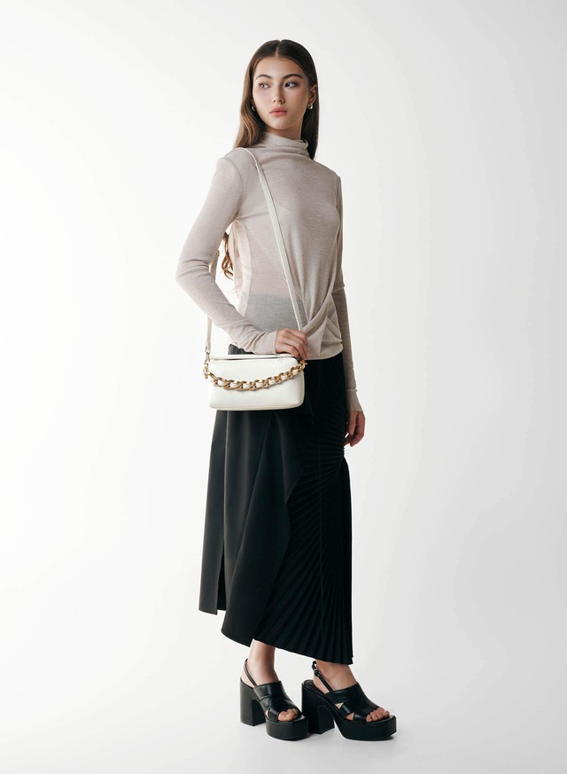 Tự tin khoe cá tính nhưng vẫn nền nã với giày platform- Ảnh 4.