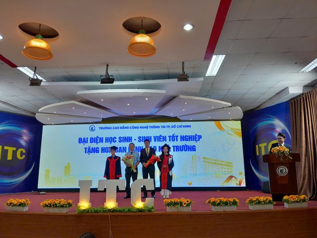 Trường cao đẳng C&ocirc;ng nghệ Th&ocirc;ng tin TP.HCM (ITC) tổ chức Lễ trao bằng tốt nghiệp 2025- Ảnh 1.