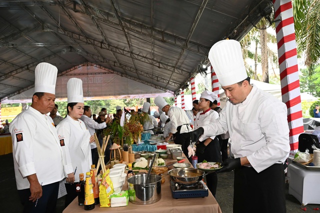 Pizza hủ tiếu và 100 món ngon từ sợi gạo tại TP Hồ Chí Minh - Ảnh 6.