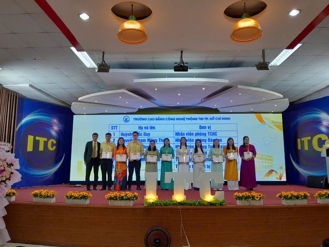 Trường cao đẳng C&ocirc;ng nghệ Th&ocirc;ng tin TP.HCM (ITC) tổ chức Lễ trao bằng tốt nghiệp 2025- Ảnh 3.