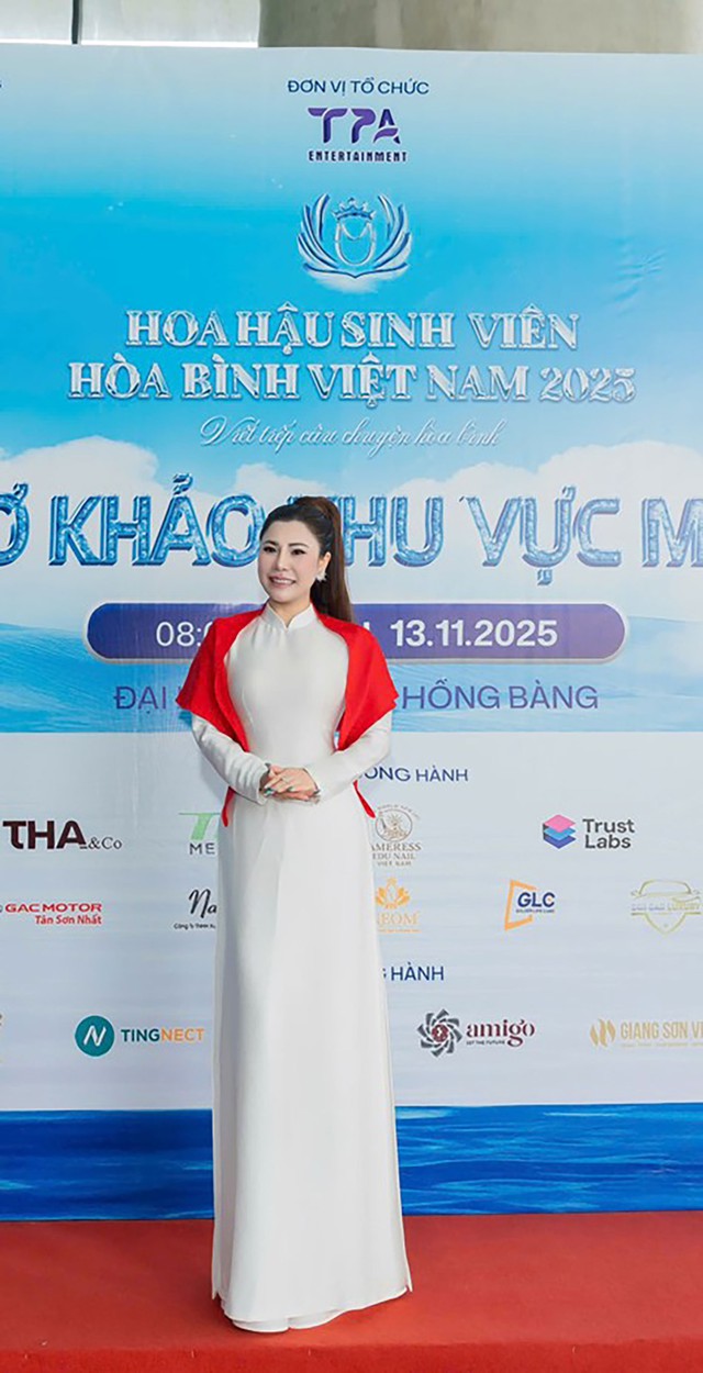 Giám khảo Thanh Thanh, Hoa hậu Quế Anh chọn Hoa hậu Sinh viên Hòa bình Việt Nam- Ảnh 3. Giám khảo Thanh Thanh, Hoa hậu Quế Anh chọn Hoa hậu Sinh viên Hòa bình Việt Nam- Ảnh 3.