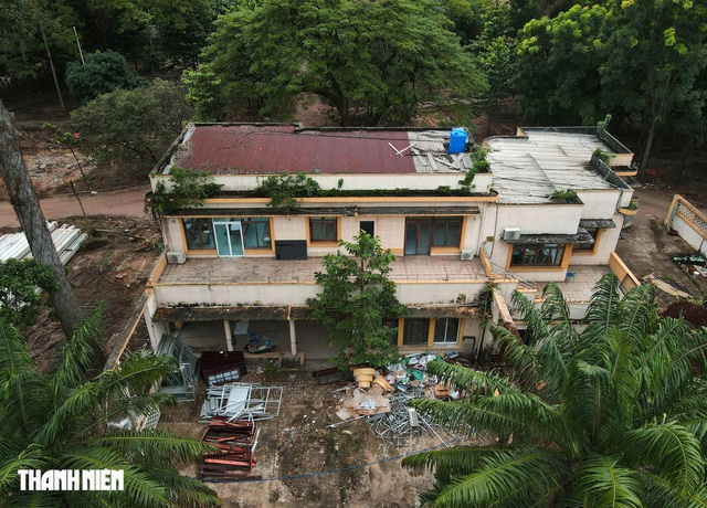 TP.HCM lý giải việc tháo dỡ 3 biệt thự Chú Hỏa và giữ lại 4 căn còn lại- Ảnh 1. TP.HCM lý giải việc tháo dỡ 3 biệt thự Chú Hỏa và giữ lại 4 căn còn lại- Ảnh 1.