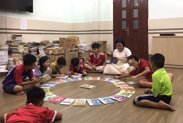 Cô Chân Kiến và hành trình xây 'tổ nhỏ' cho những học trò đặc biệt - Ảnh 3.