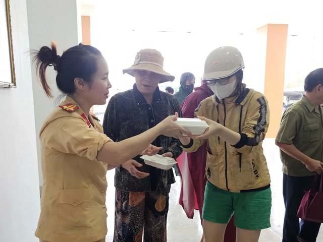 - Ảnh 5. - Ảnh 5.