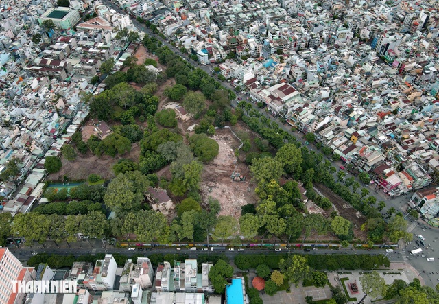 TP.HCM lý giải việc tháo dỡ 3 biệt thự Chú Hỏa và giữ lại 4 căn còn lại- Ảnh 3. TP.HCM lý giải việc tháo dỡ 3 biệt thự Chú Hỏa và giữ lại 4 căn còn lại- Ảnh 3.