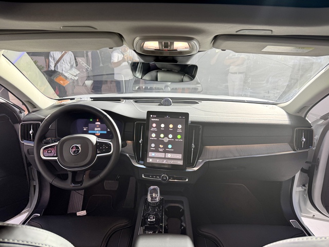 Bộ đôi Volvo XC60 và S90 mới giá từ 2,3 tỉ đồng tại Việt Nam - Ảnh 5.