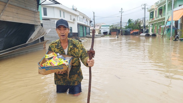 Nhịn đói 2 ngày, bám mái tôn chờ cứu hộ: Người Gia Lai kể lại phút thoát hiểm - Ảnh 2.